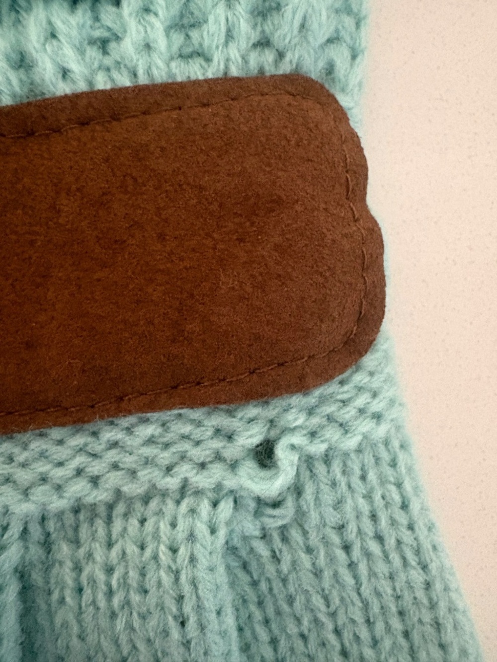 C.C Mint Ribbed Gloves - Picture 5 of 5